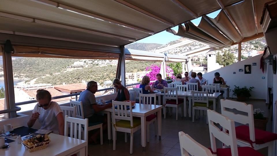 The White House Kalkan Extérieur photo