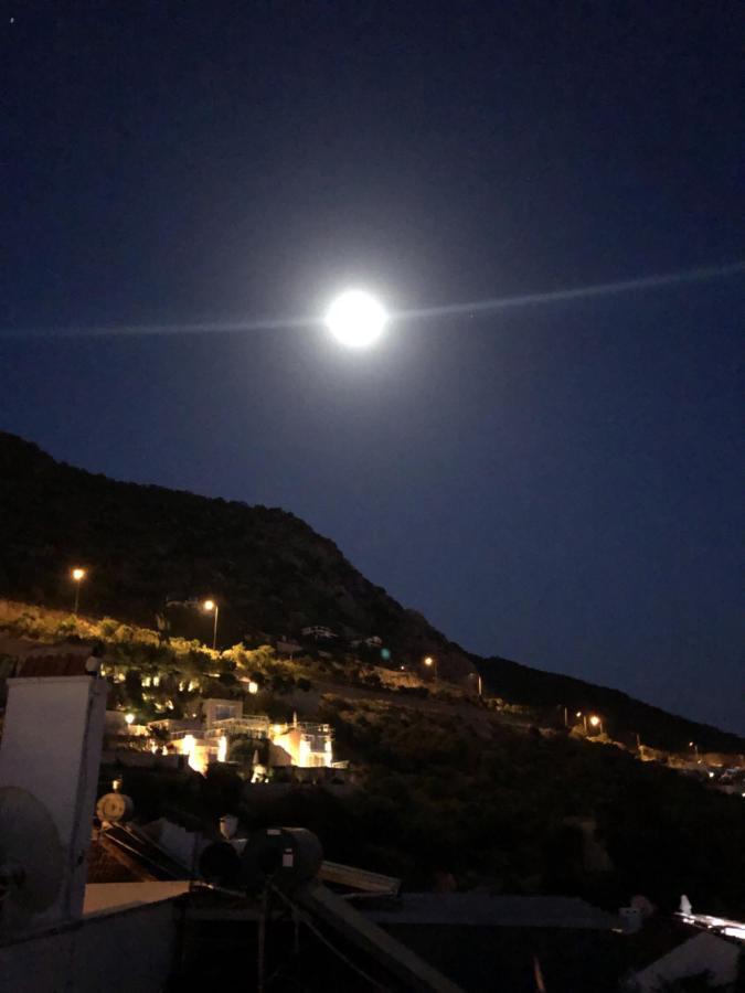 The White House Kalkan Extérieur photo